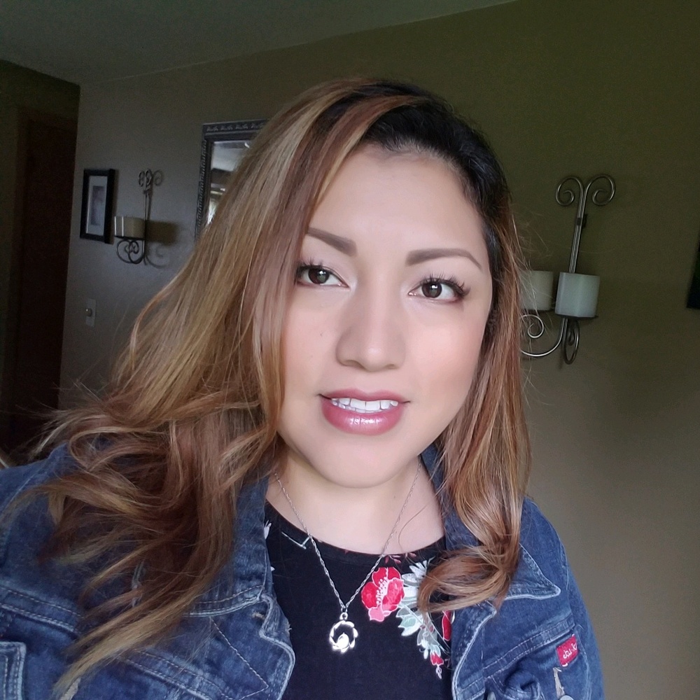 Meet your Posher, Carina